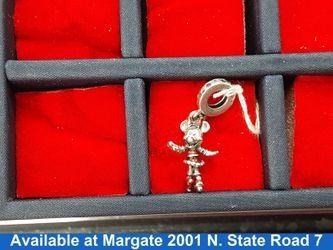 Symbol Pendant - Silver 2 grams