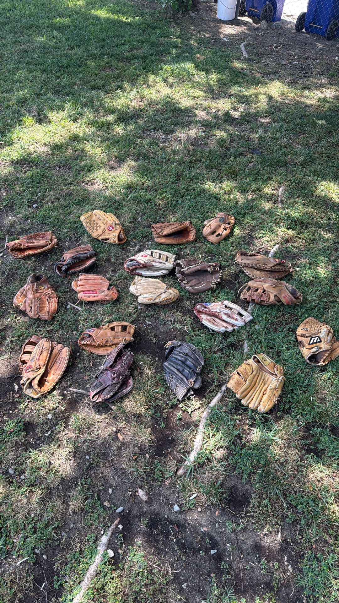 Old Vintage Baseball Glove For Restoration