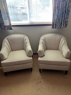 2 Vintage Lang Brothers Custom Upholstered Lounge Chairs – Model 124