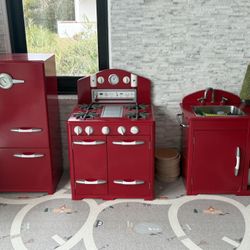 POTTERY BARN KIDS 3 PIECE KITCHEN SET PBK SOLID WOOD HIGH QUALITY IN RED MAKES GREAT CHRISTMAS GIFT 🎁 