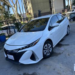 2022Toyota Prius Prime