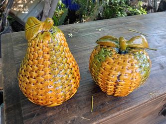 Vintage Apple & Pair Set