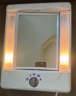 Like New Ladies “Clean” Corded Magnified Vanity Mirror.