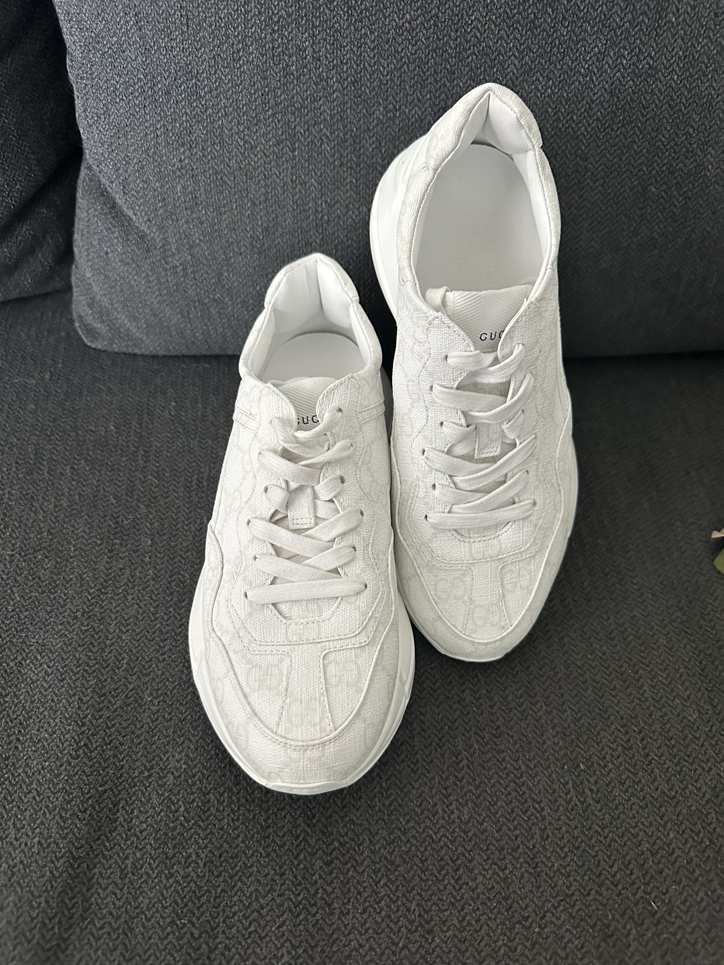 Gucci Rhyton White monogram Size 7