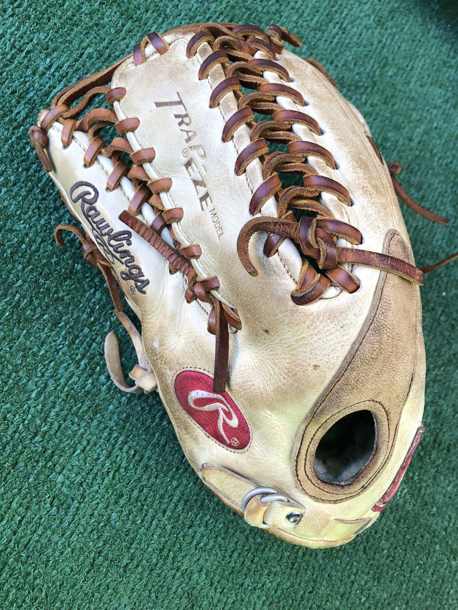 Rawlings Pro Preffered Lefty Baseball Glove In Good Condition Have More Baseball And Softball Equipment Available $100 firm