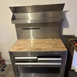 Standalone Work Bench With Power Strip