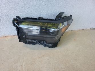 2024 - 2025 Toyota Tacoma Headlight LED Oem Passenger Side