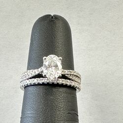 1.03 Oval Brilliant Cut Lab Created Diamond Ring