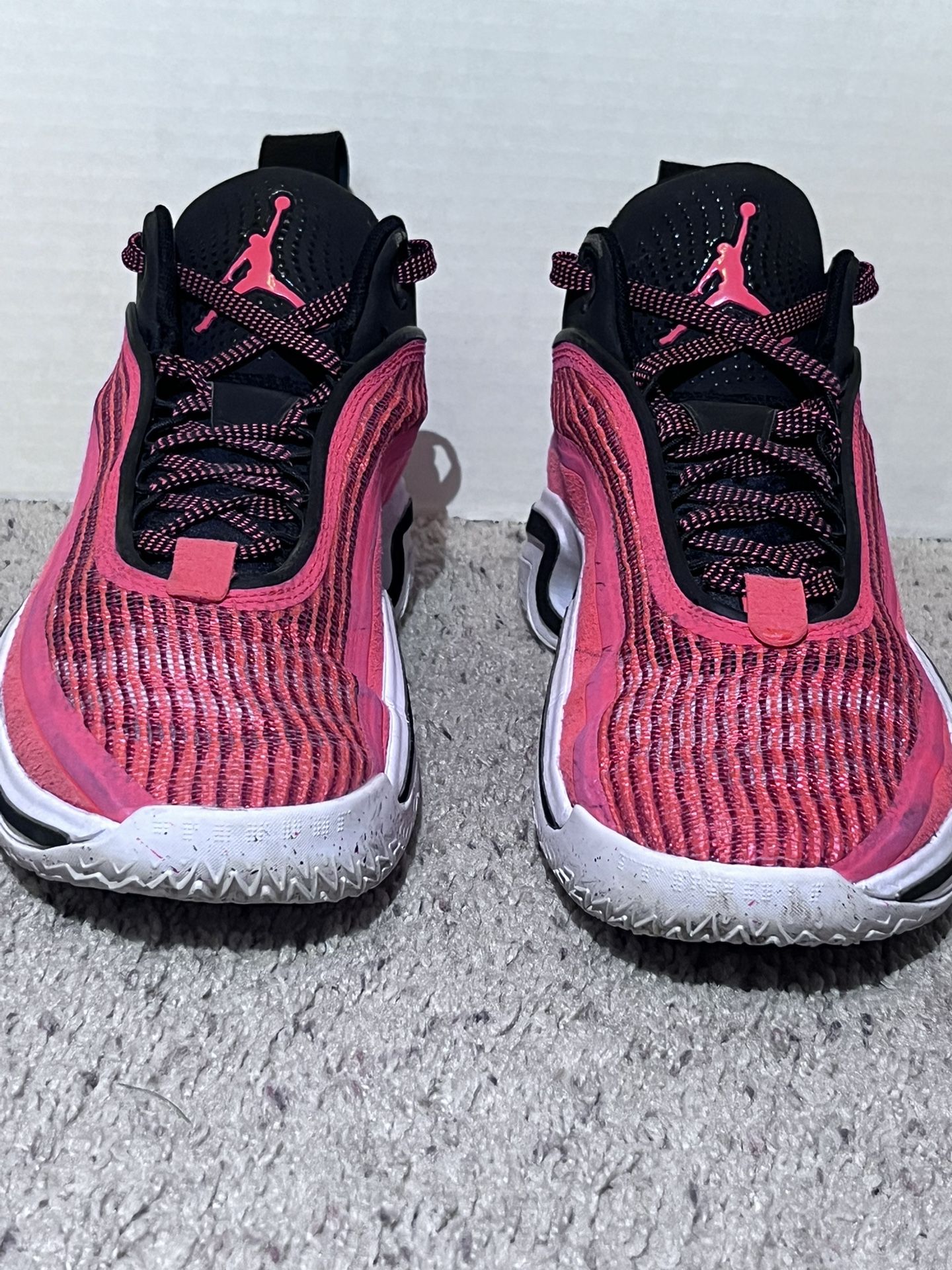 Men’s Size 9.5 Jordan 36 Low Infrared