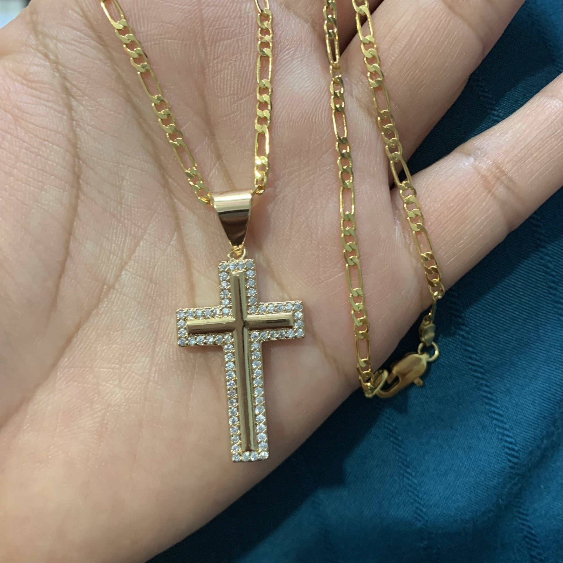 18k Gold Filled Chain Pedant Cross 24” Chain Unisex 