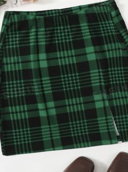 Women’s Skirt Size L - New