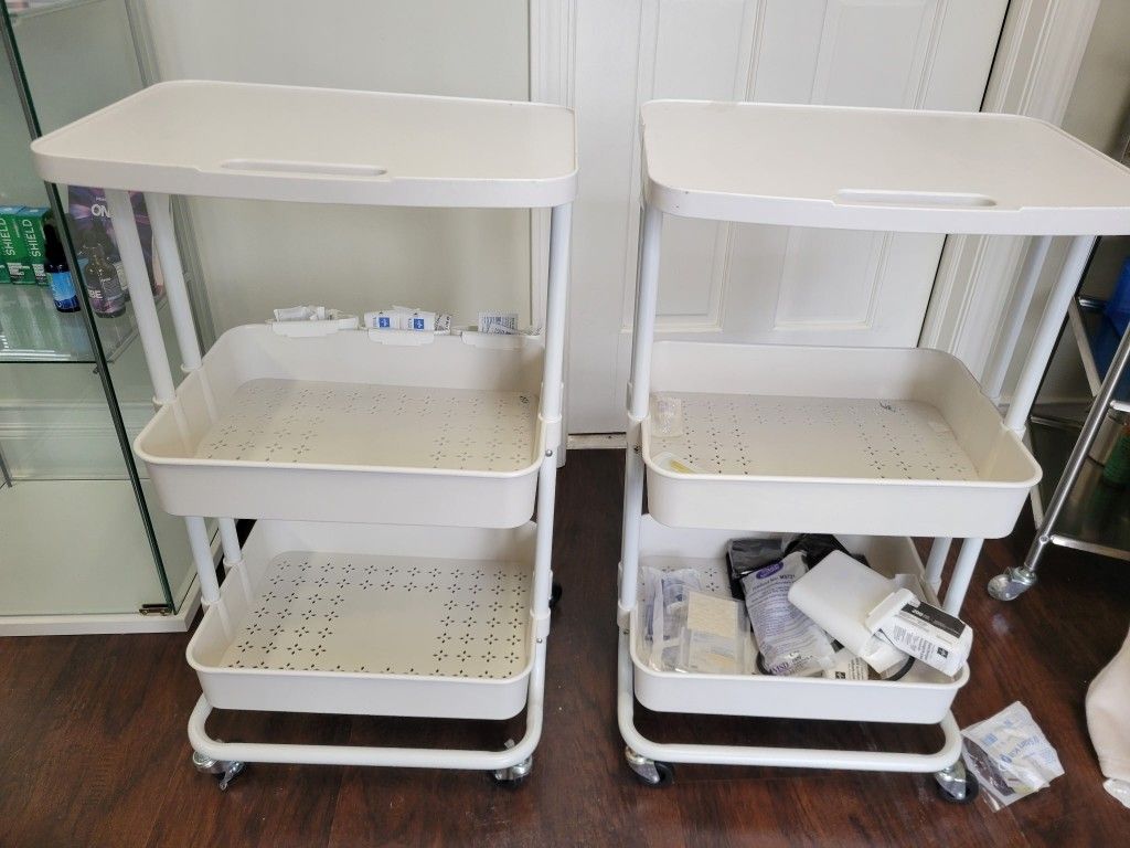 Knee High Trays