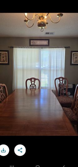 Vintage Dinner Table and 6 Chairs 