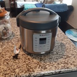 Brand New InstaPot Never Used