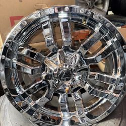 Set of 4 Used Fuel D631 Sledge Wheels – 20x9 – 8x180 – Chrome – Like New