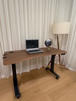 Adjustable Standing Office Desk