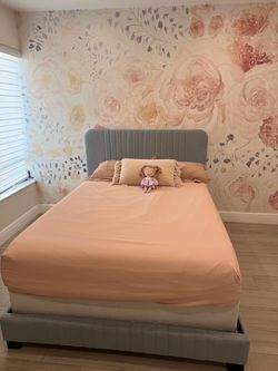 Full size bed
