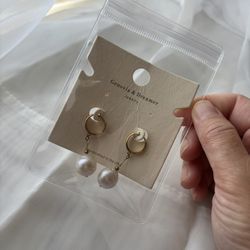 fresh water Baroque Real pearls Earrings 