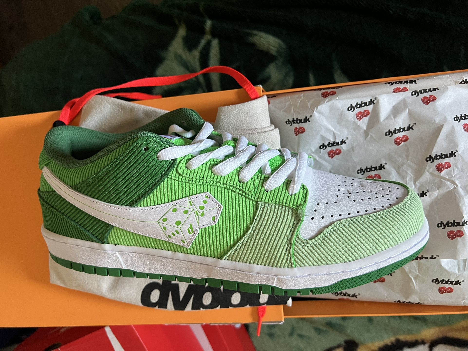 Kizo Kicks Brand New Size 12 Like Nike