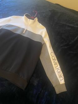 CALVIN KLEIN SWEATER SIZE LARGE