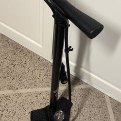 Specialized air tool, bike pump bicycle