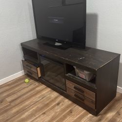 Free TV and Fire Pit TV Display 