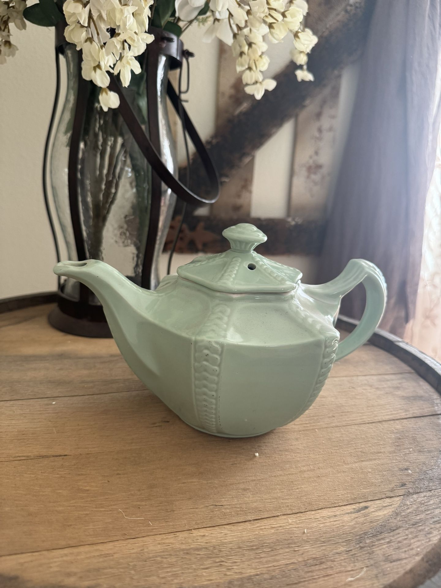 Hall Teapot - Connie Celadon Green - 1940's Victorian Series - 4 Cup