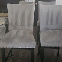 4 dining chairs 