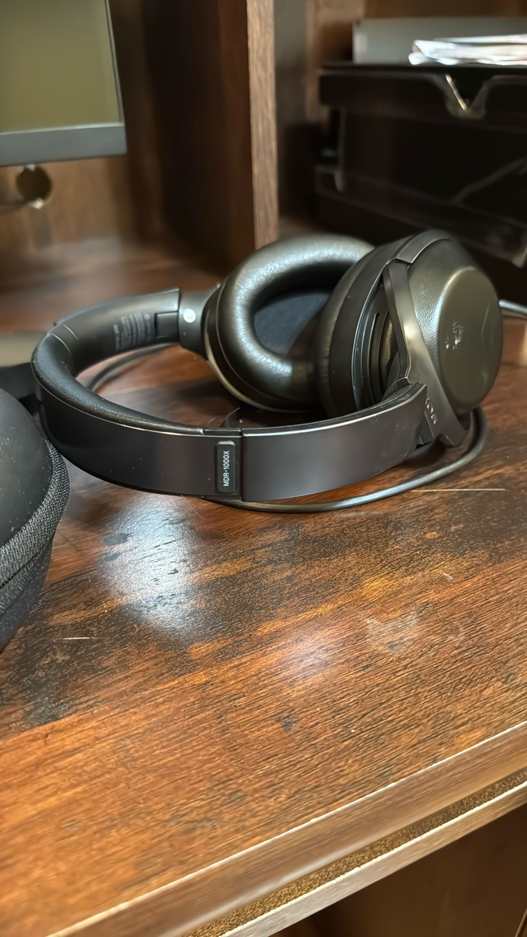 Sony MDR-1000X
