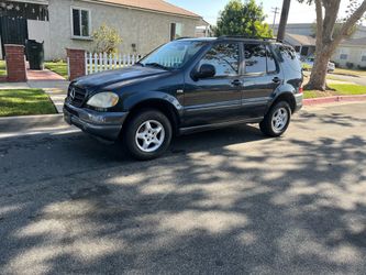 2000 Mercedes-Benz M-Class
