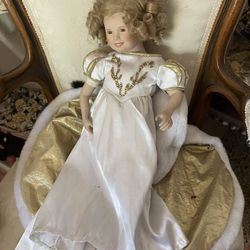 Dolls 