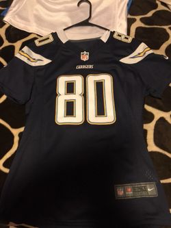 Chargers jersey woman medium