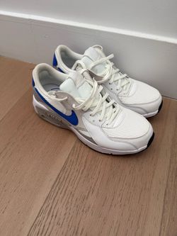 Nike Air Max Excee — Men’s 7.5 (≈ Women’s 9)