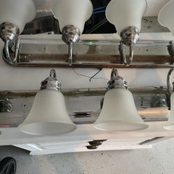 4 Light Bathroom Fixture 