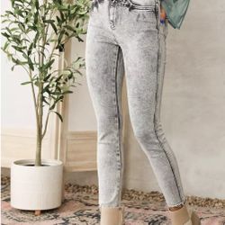 Acid Wash Jeans – Never Worn (Bought from Buckle)