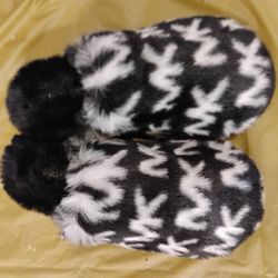 Michael Kors Slippers 