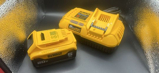 Charger battery 5ah  new