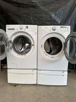 LG washer and dryer laundry