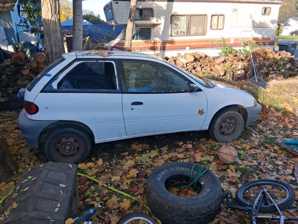 2000 Chevrolet Metro