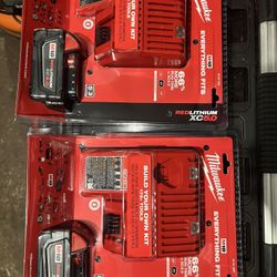 Milwaukee M18 5.0 Battery And Charger Package