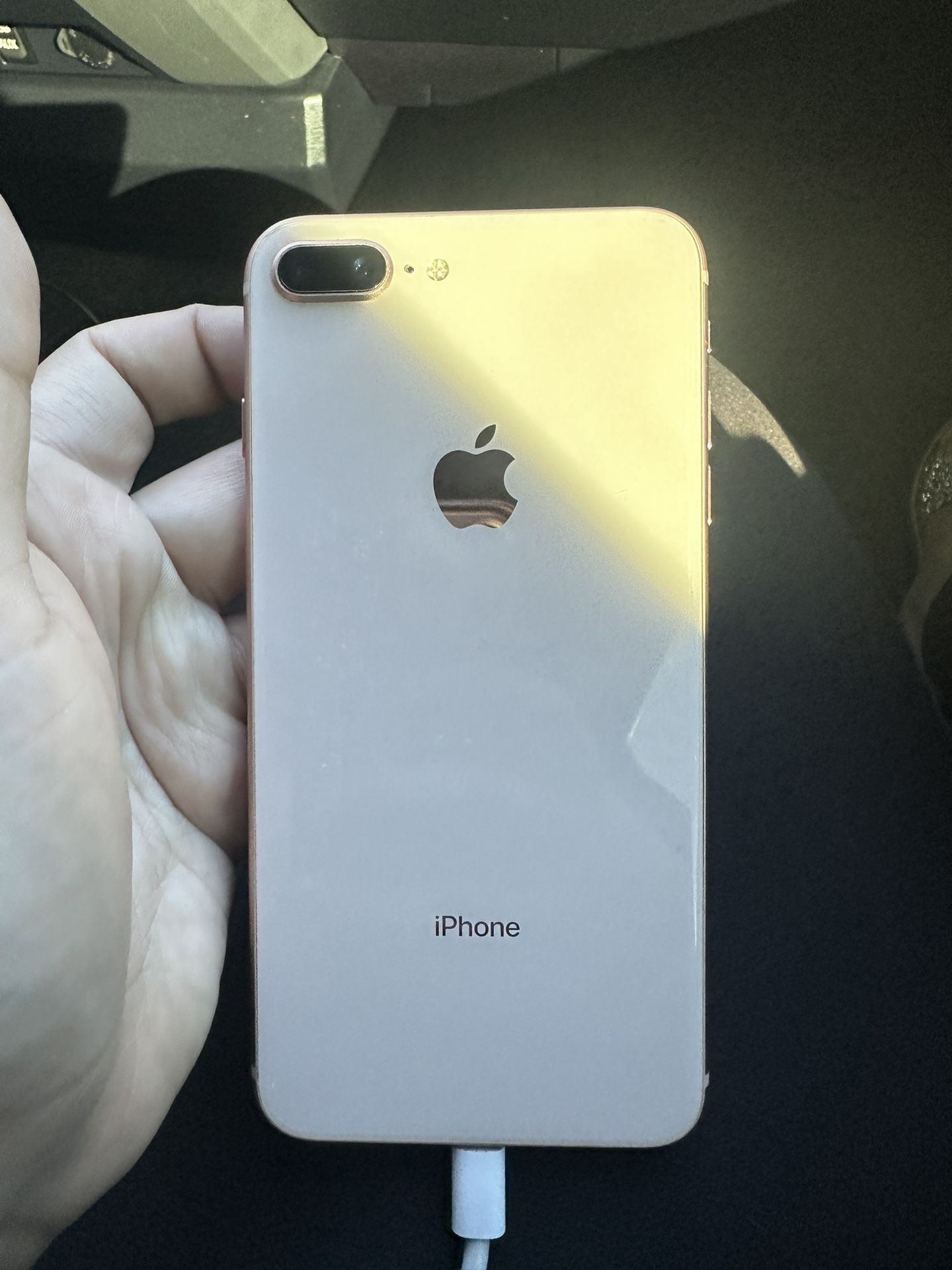 iPhone 8 Plus