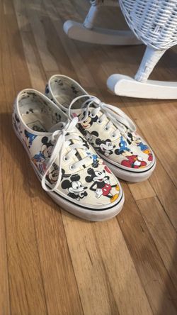Disney vans Mickey Mouse