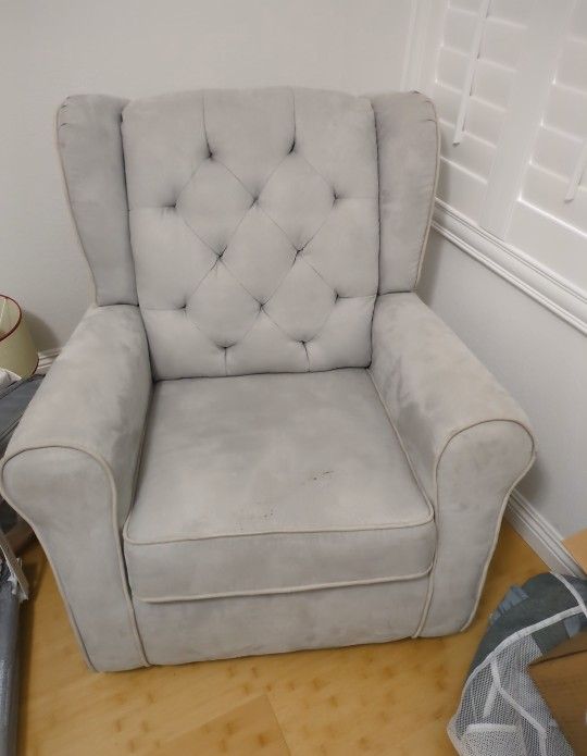 Nursery Chair ( Rocker / Rocking / Glider/ Gliding )