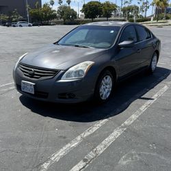 Nissan,Altima,blue 