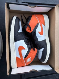 Air Jordan 1 Mid