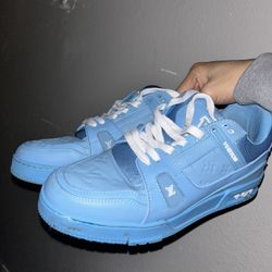 LV trainer sneakers Size 9.5 
