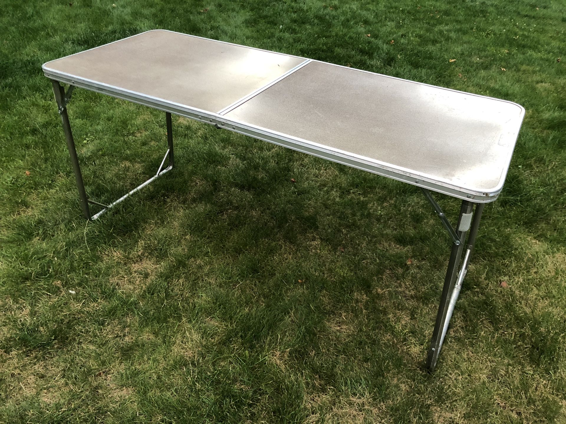 Coleman foldable camping table