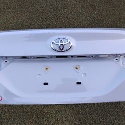 Part 2018-24 Toyota Camry OEM