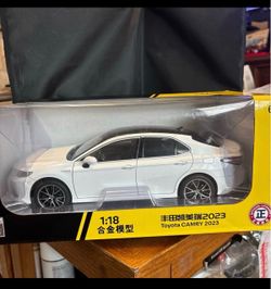 1:18 2023 Toyota Camry hybrid