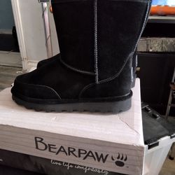 BEARPAW BOOTS  SIZE 9 MEN'S 